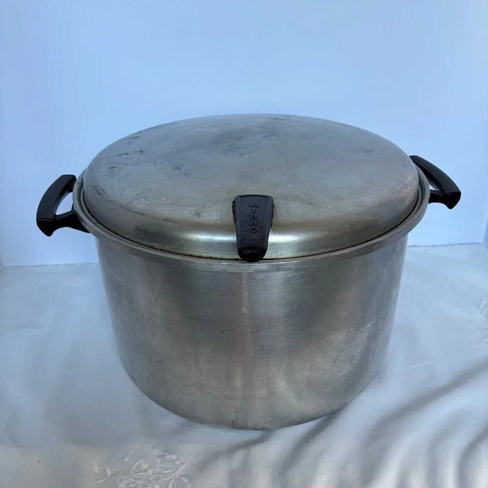 Mirro Stock Pot 10 QT 890M Aluminum Vtg Kitchen Farmhouse MCM Retro Rustic USA
